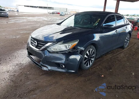 2018 Nissan Altima 2.5 Sv z USA, uszkodzony, nr VIN 1N4AL3AP1JC102390